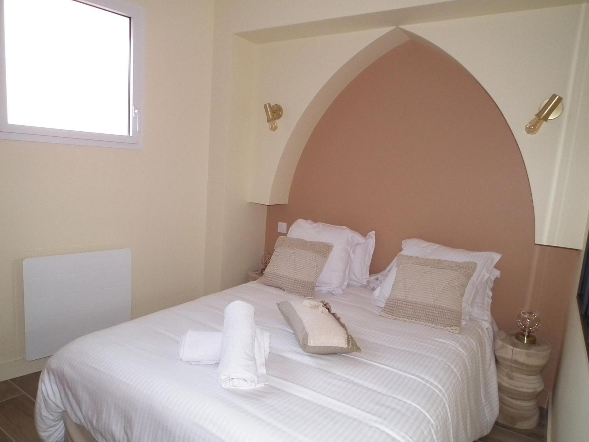 Les Maisons De Louise Pirou Quarto foto